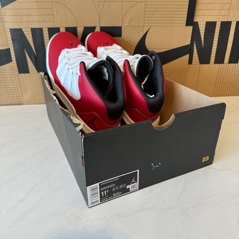 Final Sale!!! 🌺 NIKE 🌺  JORDAN MAX AURA 👟 - Picture 14 of 14